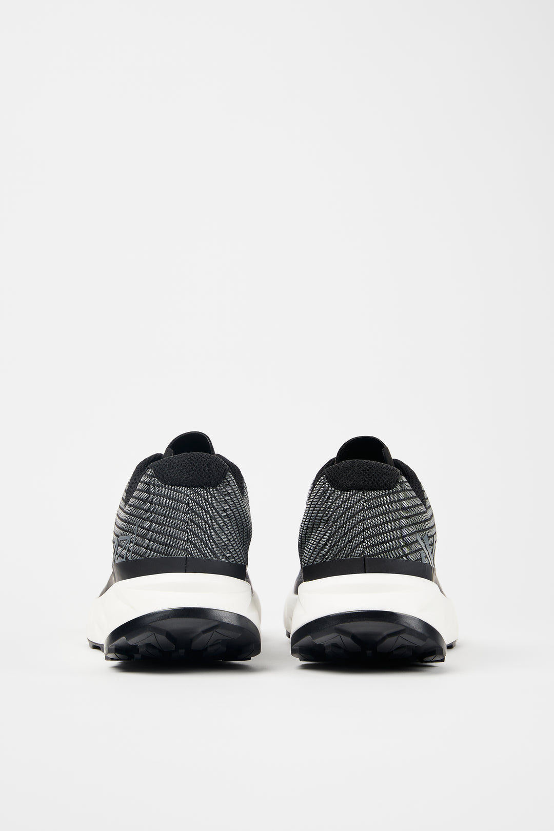 Nnormal Kjerag 01 Black