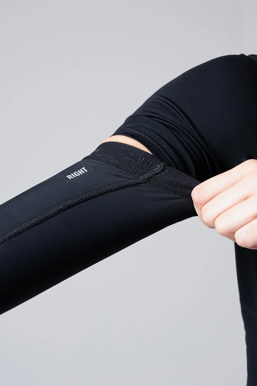 Manguitos Ligeros Términos Haru 2.0 Unisex Pitch Black