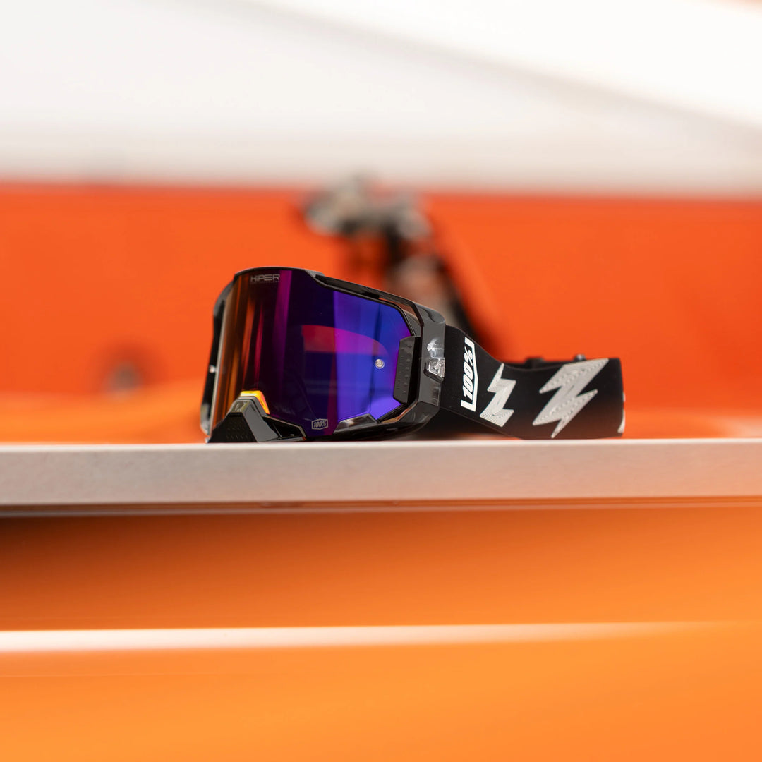 100% ARMEGA® Goggle Crenshaw - HiPER Purple Mirror Lens