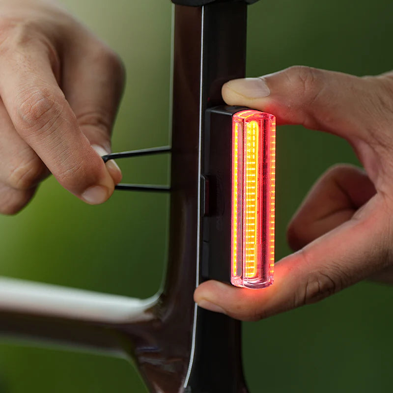 Magic Shine Seemee 50 - Luz Inteligente Trasera